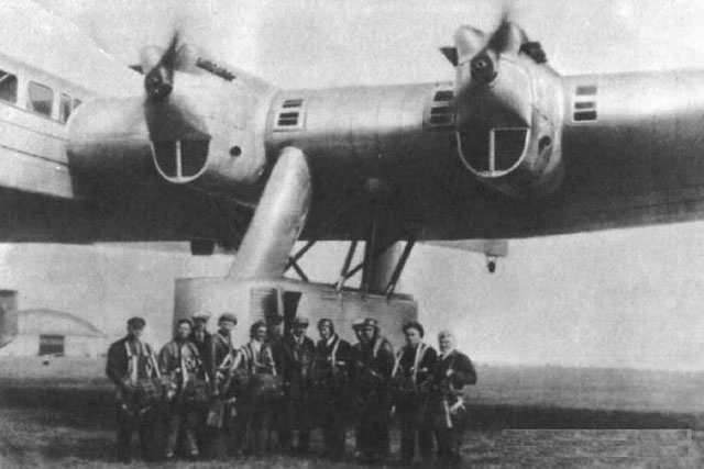 Các cuộc thử nghiệm bay đầu tiên của máy bay K-7 rất xuất sắc.