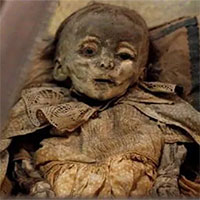 Đi tìm lời giải về hàng loạt xác ướp trẻ em trong hầm mộ ở Italia