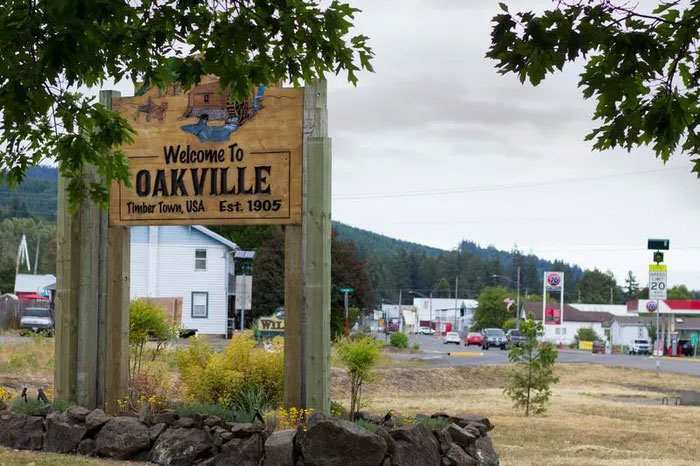 Thị trấn Oakville, nơi bị cơn mưa chất nhầy mang tới dịch bệnh cúm khó hiểu.