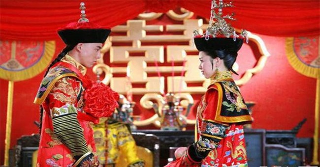 Vì sao phò mã nhà Thanh phải "làm chuyện ấy trước" với cung nữ?