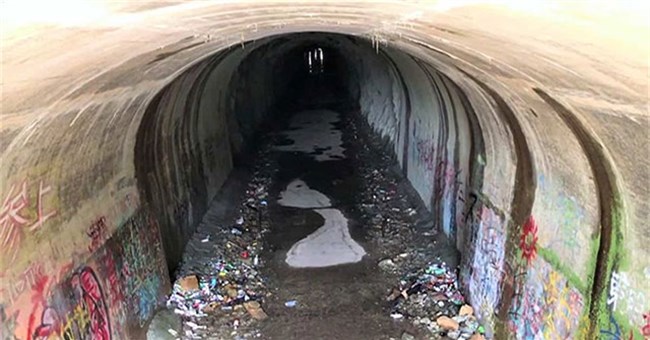 Đường hầm Inunaki: Cung đường quỷ ám dẫn vào "ngôi làng tử khí" của Nhật Bản