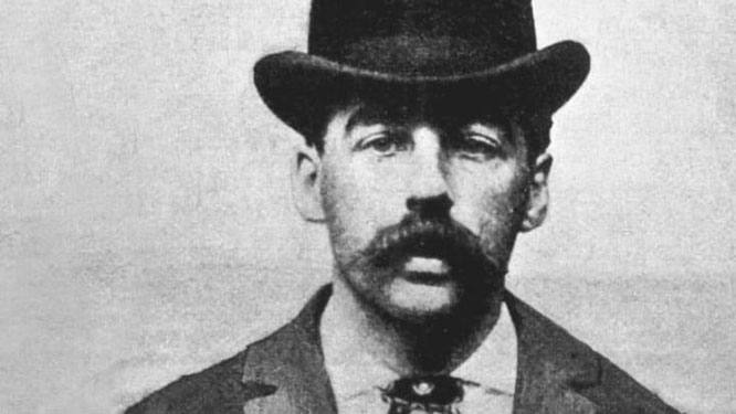 Dr. H.H. Holmes - Kẻ giết người hàng loạt man rợ.