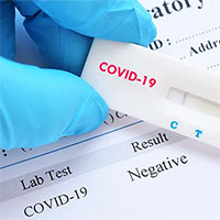 Lý do nhiều người test Covid-19 âm tính dù xuất hiện triệu chứng