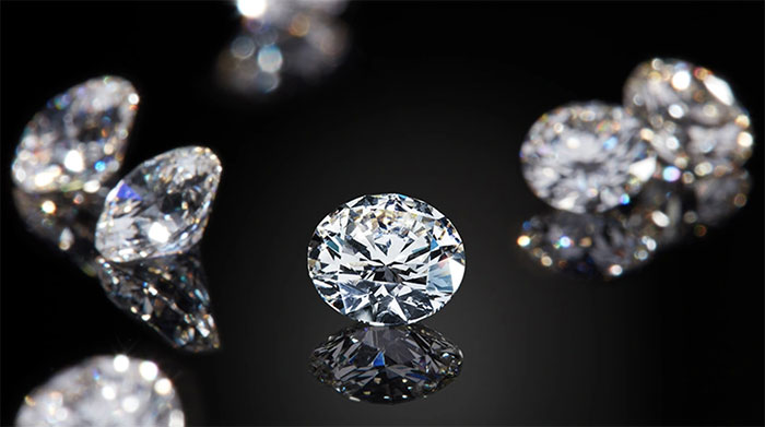 Mỗi carat kim cương bán ra tương đương với 20 tấn CO2 được lấy từ khí quyển.