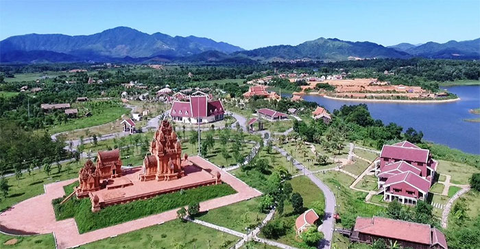 Làng văn hóa các dân tộc Việt Nam