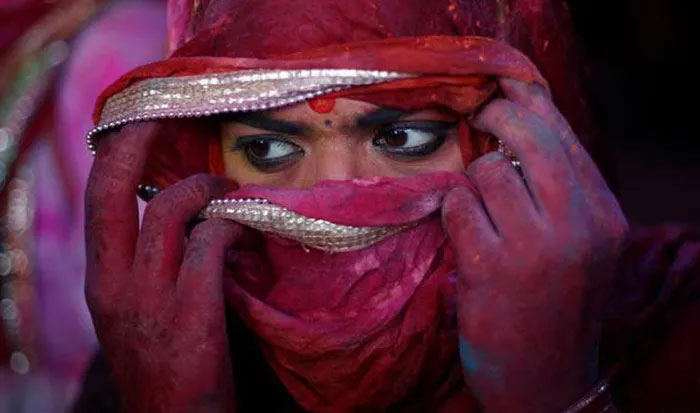 Lễ hội Lathmar Holi - Nơi nữ giới được thoải mái dùng gậy đánh đấng mày râu