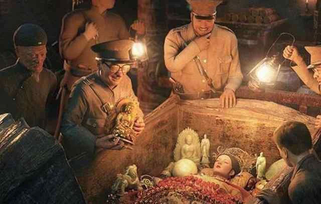 Càn Long sau khi qua đời: Xương cốt ngâm nước bẩn 30 ngày, sọ bị đập nát, vì sao?