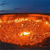 Các nhà khoa học đề xuất y tưởng khoan "Cổng địa ngục" để dập lửa