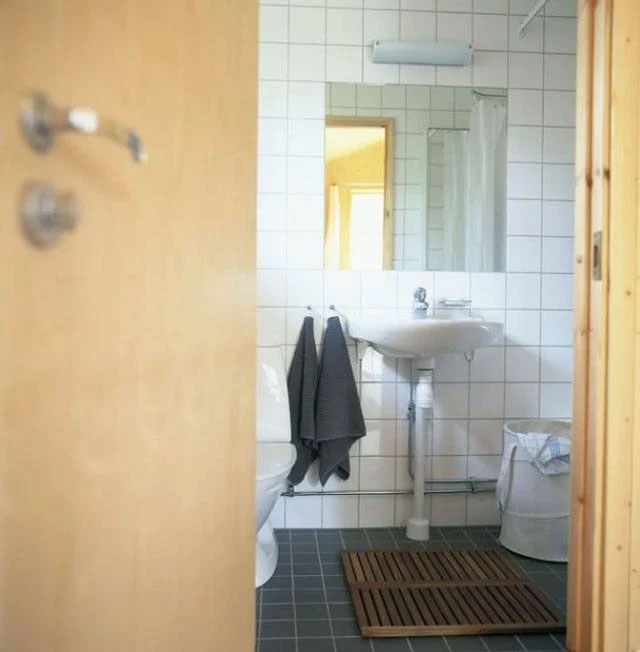 Thói quen mở cửa phòng tắm như thế này liệu có tốt hay không?