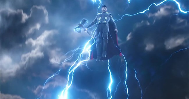 Các nhà khoa học chuyển hóa “stress” thành điện năng, tương lai ai cũng có thể phóng điện như Thor?