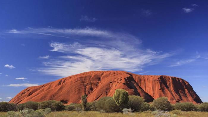 Tảng đá thiêng Uluru