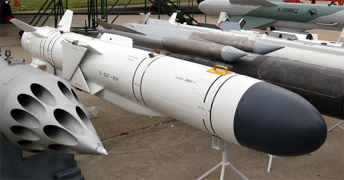 Tên lửa hành trình chống hạm cận âm Kh-35, "tiền thân" của tên lửa Neptune.