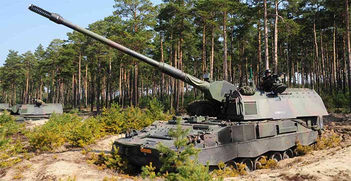 Uy lực pháo tự hành PzH 2000 trị giá gần 5 triệu đô của Đức