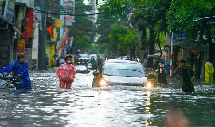 Liên tục xuất hiện kiểu thời tiết trái mùa, có phải do biến đổi khí hậu?