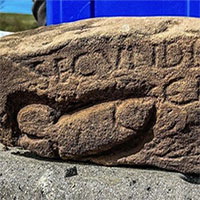 Giải mã hình "của quý" được chạm khắc vào đá tại pháo đài La Mã