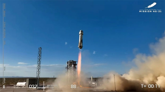 Blue Origin lần thứ 5 thành công đưa khách du lịch lên không gian