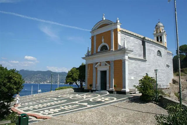 Làng chài nhỏ ở Italy được mệnh danh là 