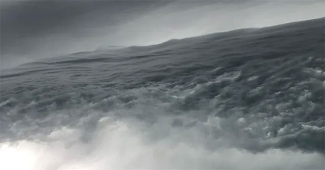 Bức ảnh "biển trên bầu trời" khiến nhiều người hoang mang, đây là hiện tượng gì?