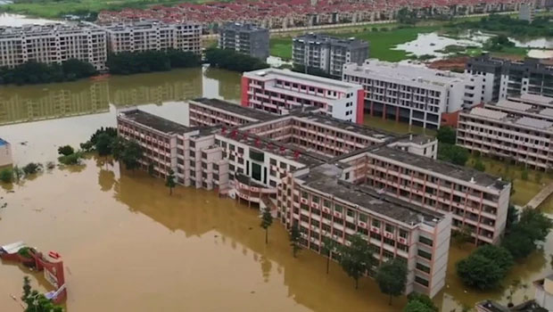 Mưa lũ kỷ lục tại Trung Quốc: Một địa phương dự báo mực nước lên tới 36 mét