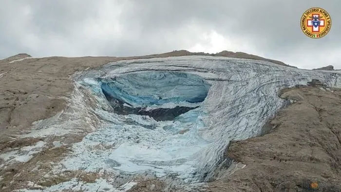 Tuyết lở thảm khốc tại dãy Alps khiến nhiều người thiệt mạng