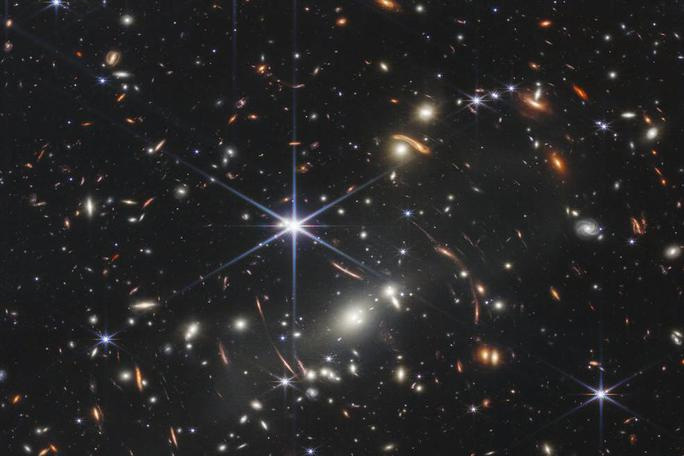  Hình ảnh "bình minh vũ trụ" đầu tiên của James Webb 