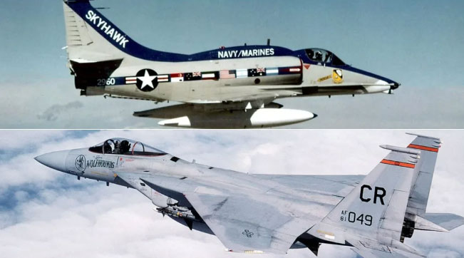 A-4 Skyhawk (trên) và F-15 (dưới).