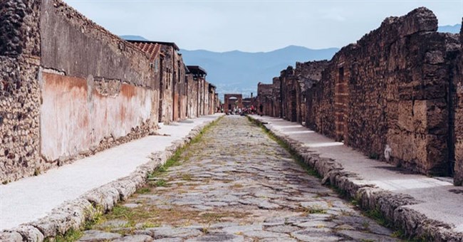 Thực hư câu nói “Mọi con đường đều dẫn đến thành Rome”: Bí mật nằm ở chiếc cột bằng vàng đã biến mất?