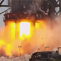 Tên lửa SpaceX phát nổ trên bệ phóng