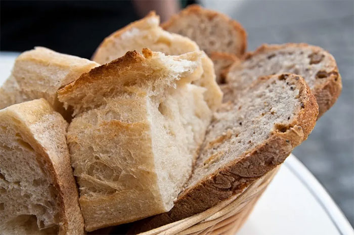 Vụn bánh mì sẽ trở thành vấn đề thực sự ngoài không gian. 