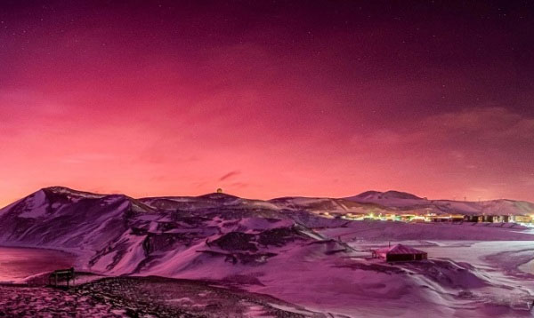Bầu trời Nam Cực nhìn từ trạm Scott