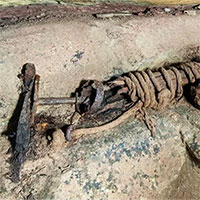 Những vật dụng bất ngờ trong mỏ coban bị bỏ hoang hàng thế kỷ