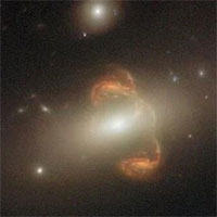 Ảnh độc từ siêu kính viễn vọng: "Gương thiên hà xuyên không"