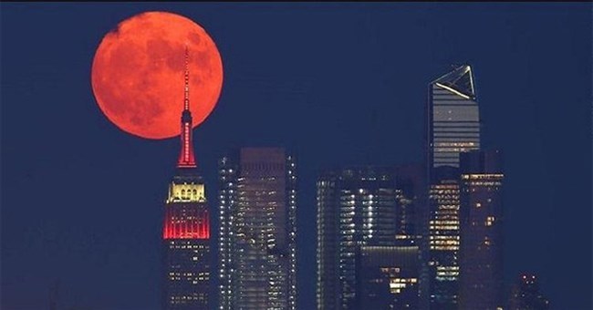 Đón mưa sao băng đẹp nhất năm và siêu trăng trong tháng 8 này