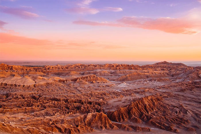  Địa hình của sa mạc Atacama có nhiều điểm tương đồng với sao Hỏa. 
