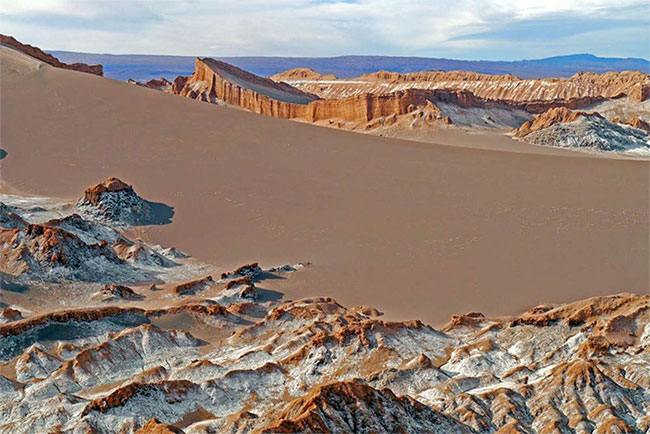 Môi trường khô hạn ở sa mạc Atacama sẽ tồn tại trong 10-15 triệu năm nữa. 