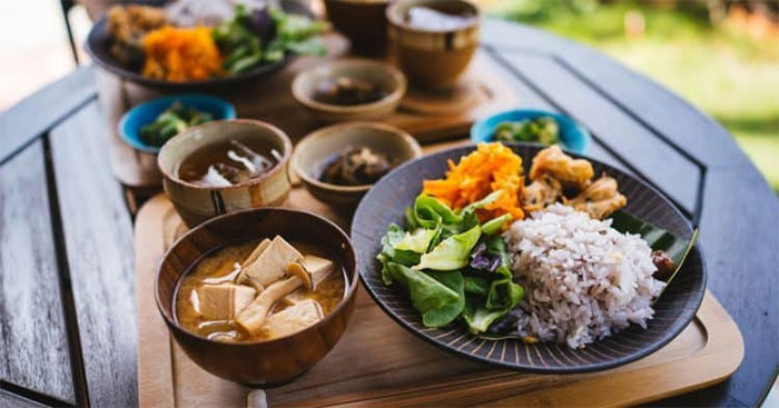 Sống lâu hơn với chế độ ăn Okinawa của người Nhật