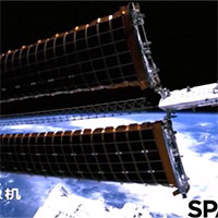 "Đôi cánh" pin Mặt trời của trạm vũ trụ Trung Quốc dịch chuyển