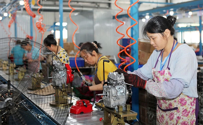 Thiếu điện do nắng nóng đã buộc hàng loạt nhà máy ở tỉnh Tứ Xuyên phải tạm dừng hoạt động