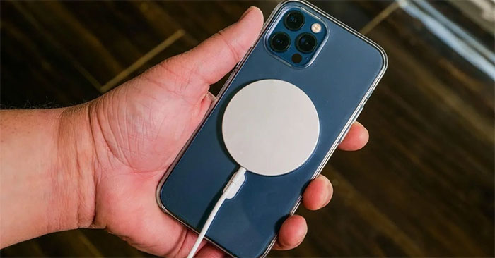 Sạc iPhone thế nào cho đúng cách