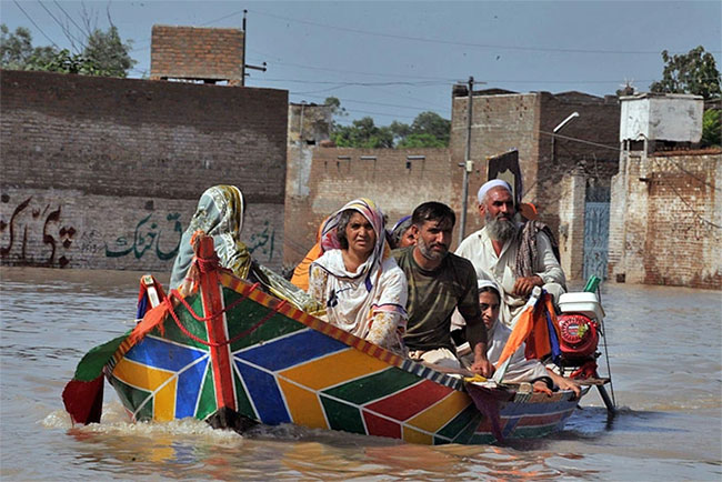 Lý do Pakistan hứng chịu trận đại hồng thủy chết chóc chưa từng thấy
