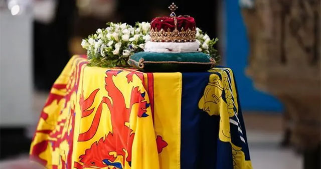 Điều ít biết về áo quan của Nữ hoàng Elizabeth II