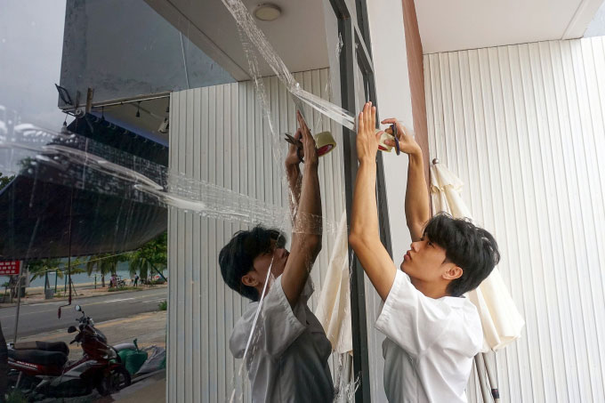 Bão Noru tăng lên cấp 14 khi áp sát quần đảo Hoàng Sa