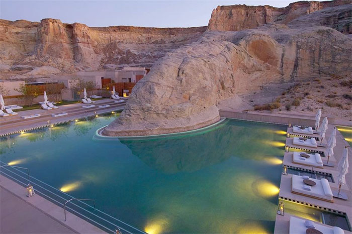 Top 9 khách sạn sang trọng, tuyệt đẹp nằm giữa lòng sa mạc