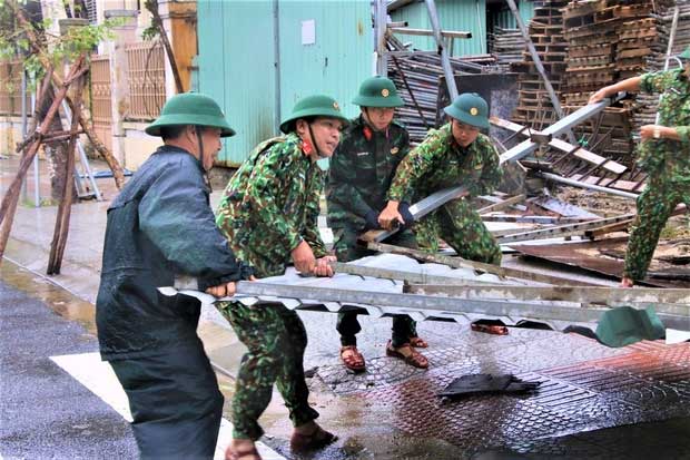 Hình ảnh thiệt hại ban đầu do bão Noru gây ra tại Đà Nẵng