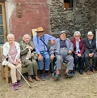 Một gia đình ở đảo Gran Canaria lập kỷ lục có 12 anh chị em già nhất thế giới