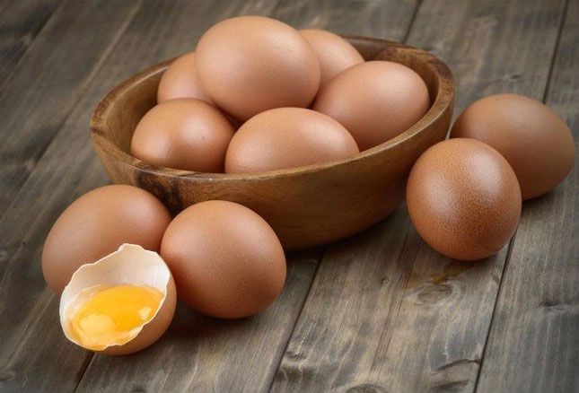 Trứng là thực phẩm ngon, bổ và rẻ.