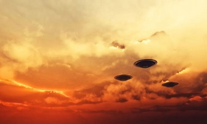Sự thật về vật thể giống UFO trên bầu trời Ukraine