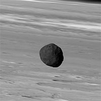 Cấu trúc kỳ lạ bên dưới mặt trăng Phobos của sao Hỏa