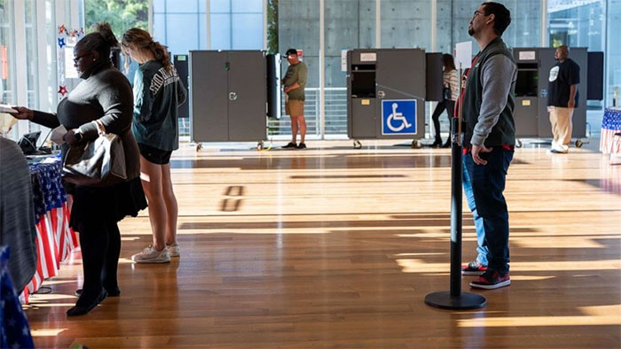 Voters casting early ballots in Georgia on October 22.