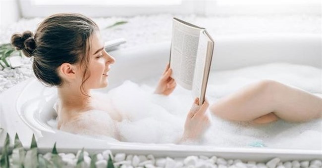 Tác hại không ngờ của việc tắm mỗi ngày